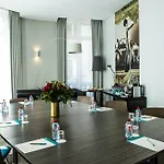 Indigo - Opera By Ihg 4*