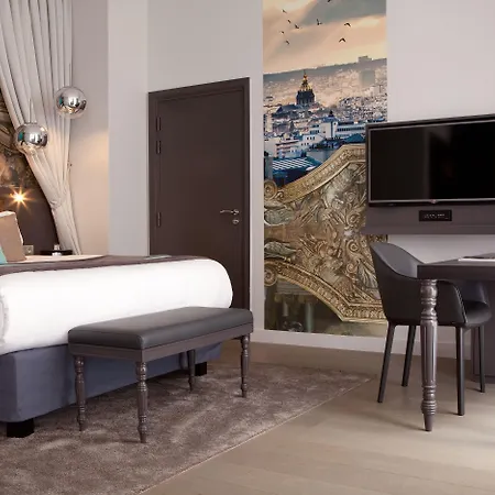 Indigo - Opera By Ihg Hotel 4*
