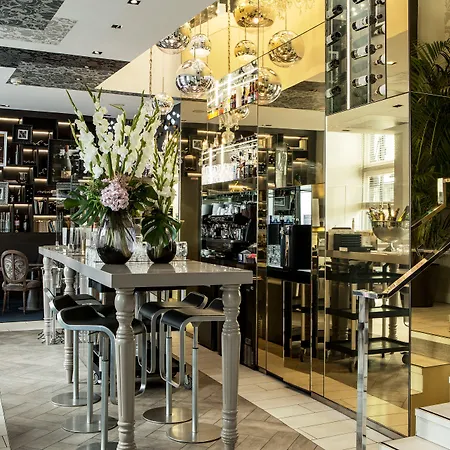 Indigo - Opera By Ihg Hotel 4*