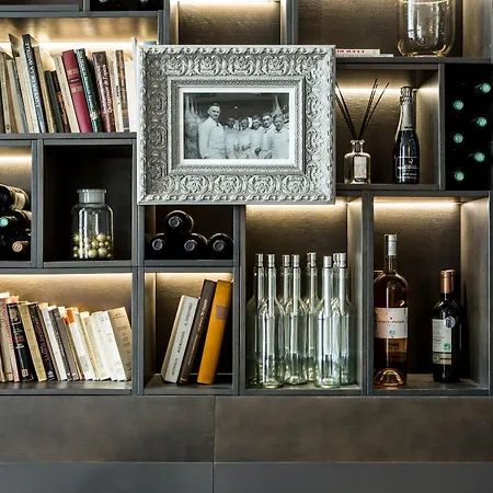 Indigo - Opera By Ihg Hotel 4*