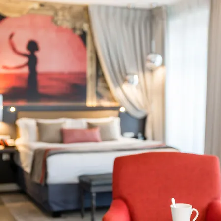 Indigo - Opera By Ihg Hotel 4*
