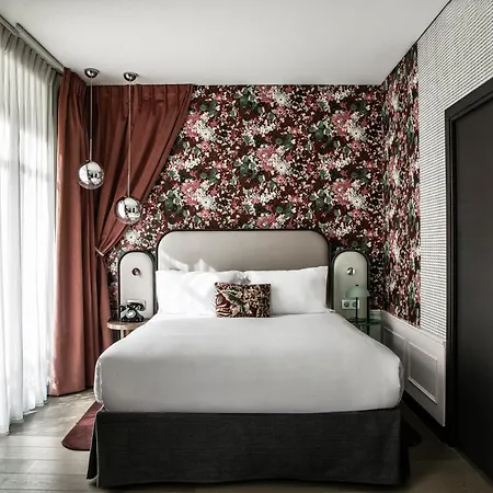 Indigo - Opera By Ihg 4*