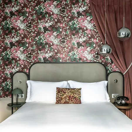 Indigo - Opera By Ihg 4*