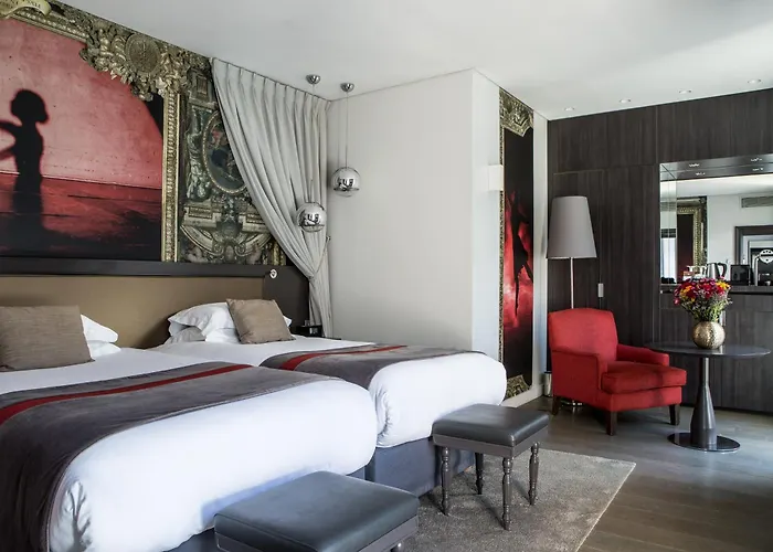 Indigo - Opera By Ihg Hotel 4*